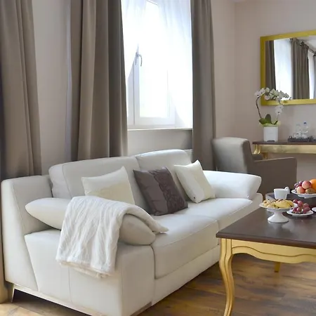 Sepia Spa Bed & Breakfast