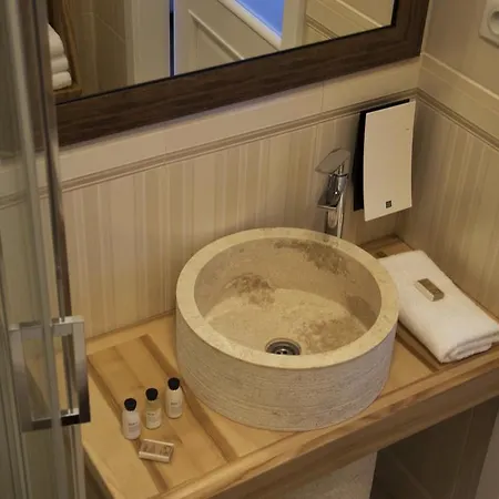 Sepia Spa Bed & Breakfast